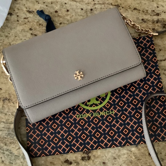 New Tory Burch crossbody/ wallet 💖 - Picture 7 of 7